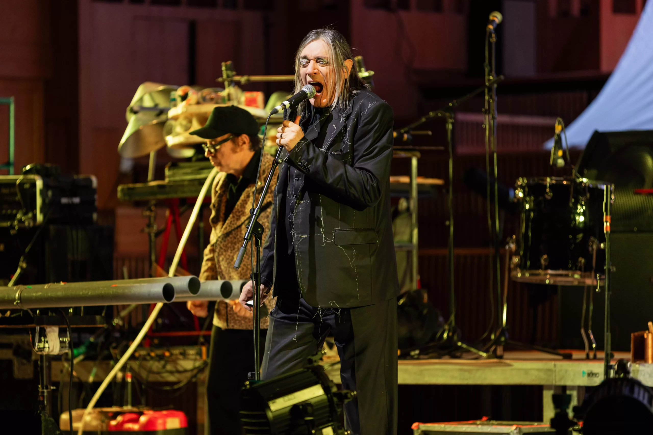 Einstürzende Neubauten live in Berlin: „Tell God you saw his favorite band“